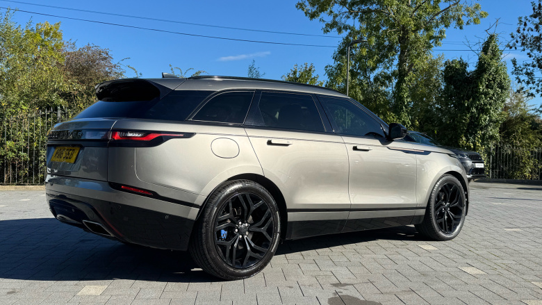 Land Rover Range Rover Velar 3.0 D300 R-Dynamic SE 5dr Auto Diesel Estate